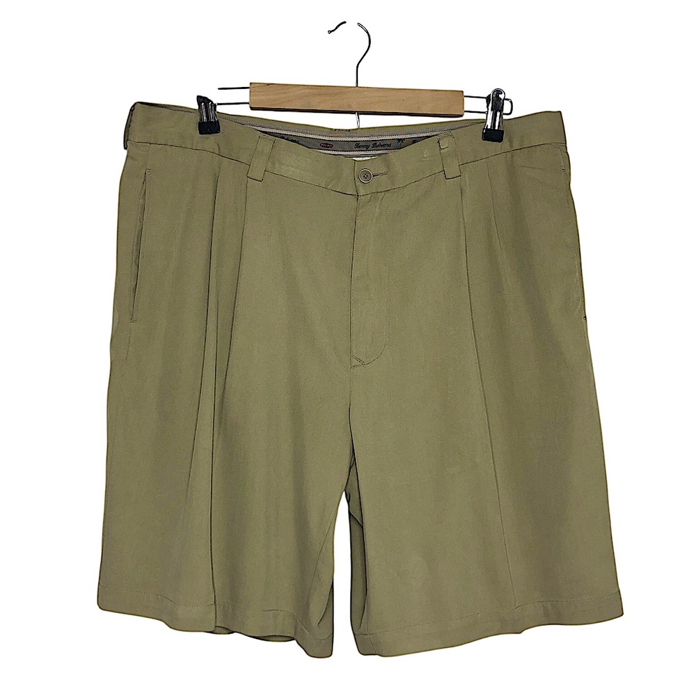 Tommy Bahama 💯 % Silk Tan Relax Pleated Mens Shorts Size 36